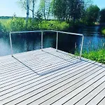 Nova Suur Saunamaja, Spa-mullivanniga Villa