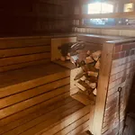 Nova Suur Saunamaja, Spa-mullivanniga Villa