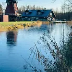 Villa Nova Suur Saunamaja, Spa-mullivanniga Vaisi