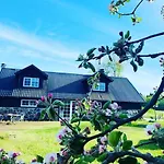 Nova Suur Saunamaja, Spa-mullivanniga Villa