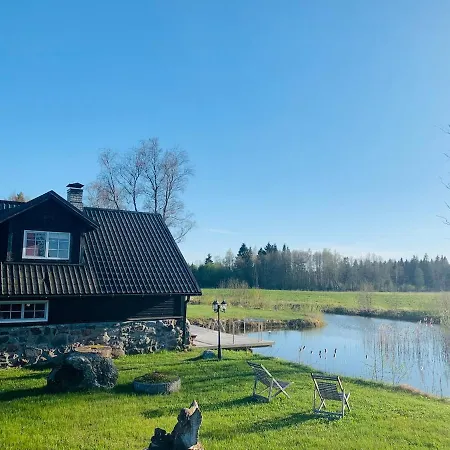 Nova Suur Saunamaja, Spa-mullivanniga * Vaisi